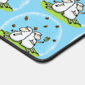 Caricature de moutons mignons amis et papillons (Coin)