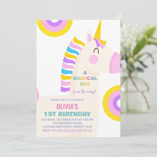 Caricature Rainbow Unicorn Invitations d'anniversa (Debout devant)