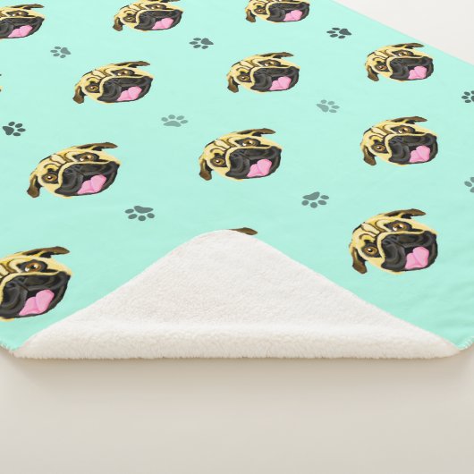 Carlin souriant visage polaire couverture (3/4)