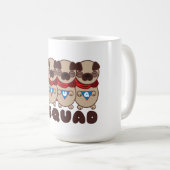 Carlins de peloton de carlin dans la tasse de thé (Devant droit)