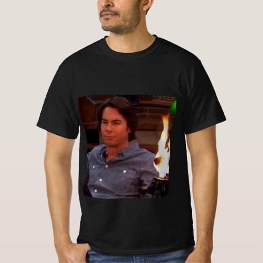 Carly Spencer avec T-shirt feu (Devant)