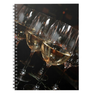 Carnet À mon âge j'ai besoin des verres de vin