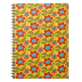 Carnet à motifs floraux colorés