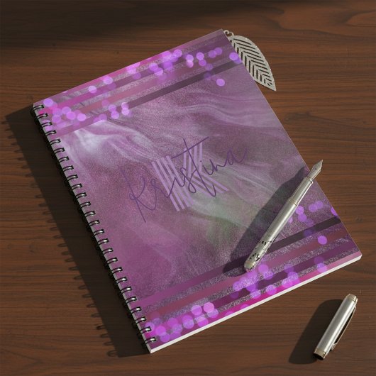 Carnet Abstrait Chic Purple Pink Glittery Nom et initiale