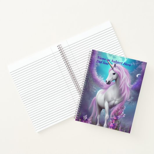 Carnet Ajouter un nom Unicorne blanche avec fleurs pourpr (Intérieur)