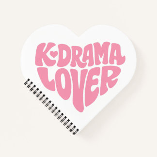 Carnet Amoureux de Kdrama Cœur Rose Typographie Simple Mi