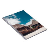 Carnet Ancien bungalow tropical en bois sur la plage, un (Côté Droit)