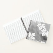 Carnet Aquarelle gris moderne et feuilles d'érable blanc (Intérieur)