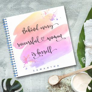 Carnet Aquarelle rose femme Carré de script réussi