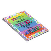 Carnet Arc-en-ciel Inspirant Parfaitement Étonnant (Côté Droit)