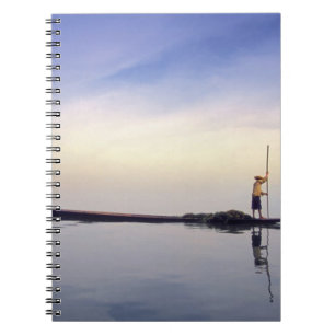 Carnet Asie, Birmanie, (Myanmar) Bateau de pêche réfléchi