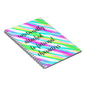 Carnet Attaché Émotionnellement À Des Caractères De Ficti (Côté Droit)