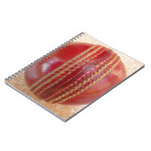 Carnet Bal en cuir rouge de cricket international (Côté gauche)