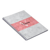 Carnet Batik Rose Ruddy Et Aquarelle Gris Monogramme (Côté Droit)