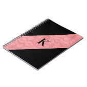 Carnet Batik rose ruddy et monogramme noir (Côté gauche)