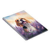 Carnet Beagle dans le champ Lavender (Côté Droit)