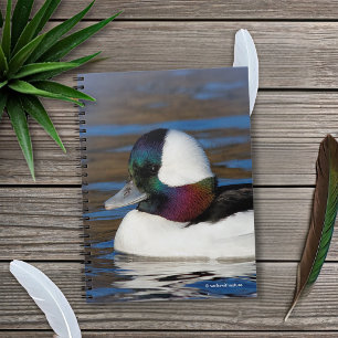 Carnet Beau canard à tête de buffle à l'étang d'hiver