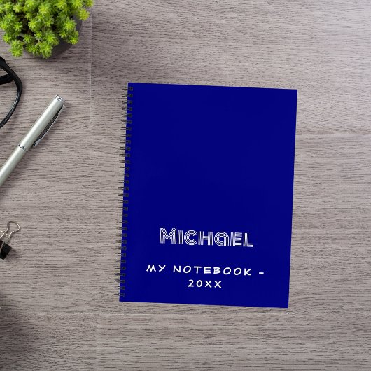 Carnet bleu marine moderne