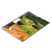 Carnet Bouteille de vin rouge et de verre sur la table (Côté gauche)