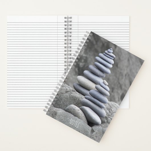 Carnet Cairns de galets de plage équilibrés (À l'intérieur)