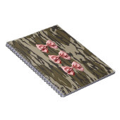 Carnet Camo Bébé Bonnet Rose Rubans & Bows en Bottomland (Côté Droit)