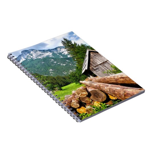 Carnet Camp d'exploitation forestière dans la forêt avec  (Côté Droit)