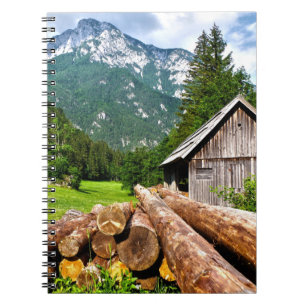 Carnet Camp d'exploitation forestière dans la forêt avec 