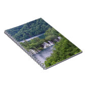 Carnet Cascade cascade avec forêt verte en Croatie (Côté Droit)