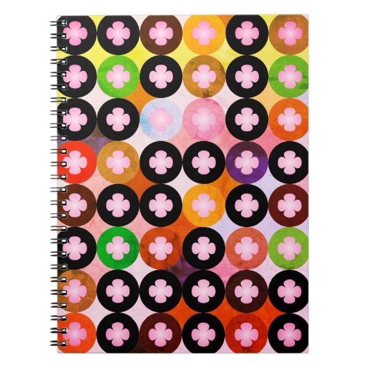 Carnet Cercles multicolores cool et trèfles roses (Devant)