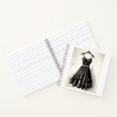 Carnet Charme gothique : petite robe noire (LBD) blanche (Intérieur)