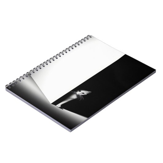 Carnet Chat Blanc Dans Les Ombres Noires (Côté gauche)