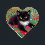 Carnet Chat Gustav Klimt Tuxedo<br><div class="desc">Carnet avec un chat tuxedo Gustav Klimt ! Cette adorable petite chatte noire et blanche est installée dans un champ de fleurs rouges,  bleues,  blanches et oranges. Un cadeau génial pour les amateurs d'art amoureux des chats et autrichiens !</div>