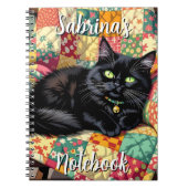 Carnet Chat noir mignon sur chaise à rocher Personnalisé (Devant)