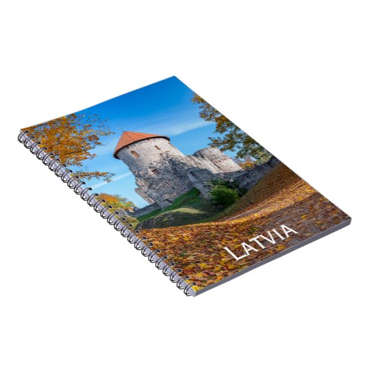 Carnet Château médiéval entouré de forêt (Côté Droit)