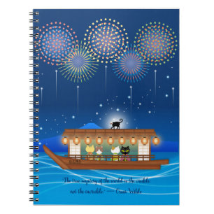 Carnet Chats délicieux dans les feux d'artifice à bord d'