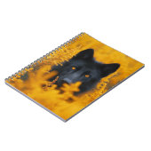 Carnet Chien noir aux yeux d'or étonnants (Côté gauche)