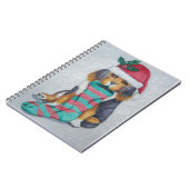 Carnet chiot noir et brun mignon vêtu pour noël (Côté gauche)