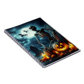 Carnet Cimetière, squelette assis sur une tombe. (Côté Droit)