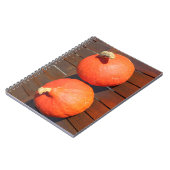 Carnet Citrouilles sur une table en bois (Côté gauche)