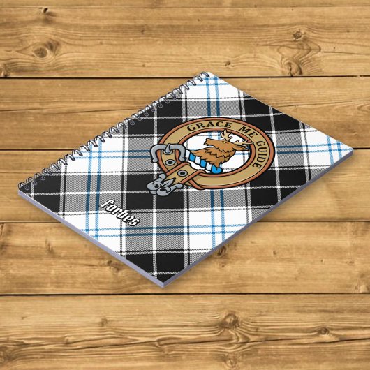 Carnet Clan Forbes Crest sur la robe Tartan
