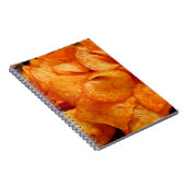 Carnet Close up of juicy, crispy, chips on black plate. (Côté Droit)