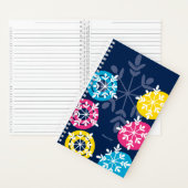 Carnet CMYK Snowflakes on Blue (À l'intérieur)