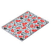 Carnet Coeurs, rouge, noir, empreintes de lèvres, baiser (Côté gauche)