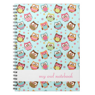 Carnet coloré mignon de hiboux (sarcelle d'hiver)