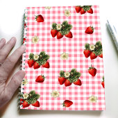 Carnet Conception fraise sur rouge en vichy simple