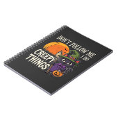 Carnet Conceptions de chat de sorcière d'Halloween de cho (Côté gauche)