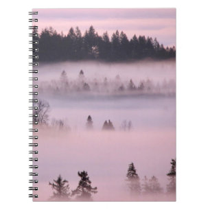 Carnet Couverture de brouillard rose.