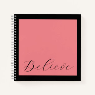Carnet 'Croire' noir Script Coral rose Arrière - plan