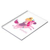 Carnet Cute Yellow Haired Girl équitation sur une licorne (Côté gauche)