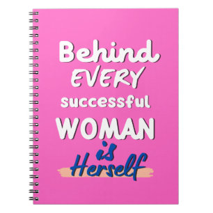 Carnet de femme qui réussit